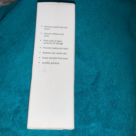 Georgette Klinger Vitamin C Mask, Revitalize, Clay-Based, Argan, Avocado - Picture 10 of 11